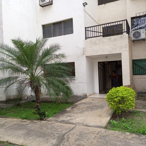 Imagen 2 de 23 de Global Alquila Apartamento En Paraparal, Res. Copoazu (gla-1153)