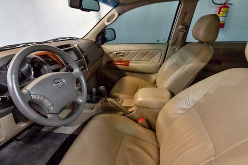 Toyota Hilux Sw4 3.0 Srv 4x4 7 Lugares 16v Turbo Interc