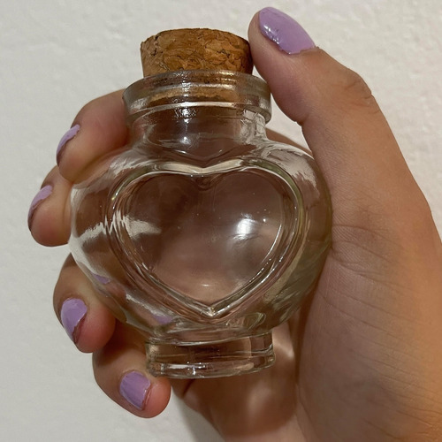 Imagem 2 de 2 de 10 Pote Vidro Coração 50ml Porta Tempero Sais De Banho Rolha