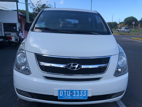 Hyundai H1 Mini Bus 12 Pasajeros 2.5cc