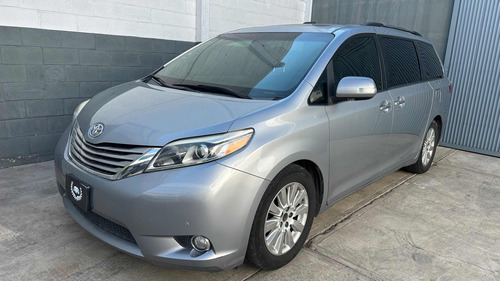 Toyota Sienna 3.5 Limited V6 At