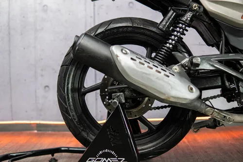 Bajaj Pulsar 180 Fi 2022