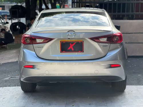 Mazda 3 2.0 Touring At