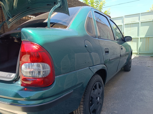 Chevrolet Corsa 1.6 Wind