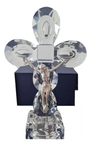 Cristo Crucificado En Cruz De Cristal Con Luz Led Color Plateado