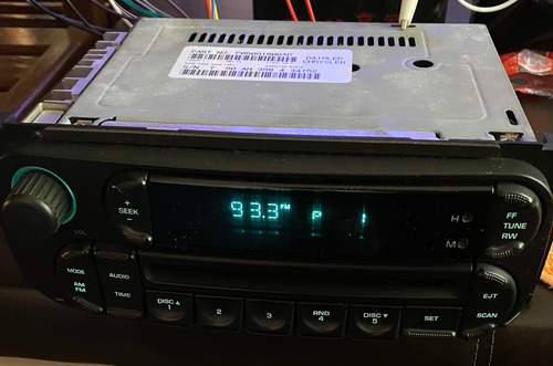 Autoestéreo Radio Cd Player Para Chrysler Jeep Y Dodge 02-07 (Usado)