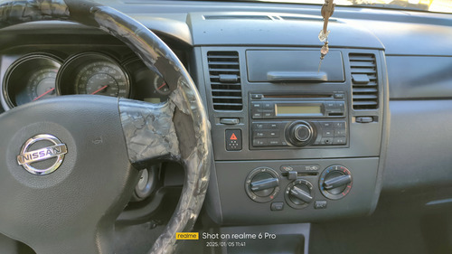 Nissan Tiida 1.8 Advance Sedan Mt