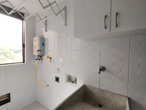 Apartamento En Arriendo En El Poblado. Cod A16433