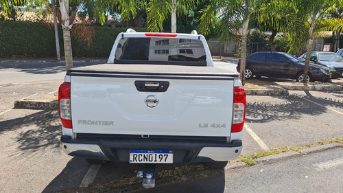 Imagem 4 de 19 de Nissan Frontier Le 2021 2022
