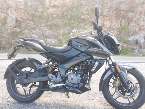 Imagen 2 de 15 de Bajaj Ns 200