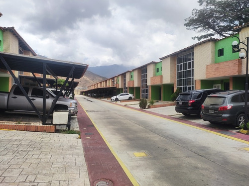 Imagen 3 de 16 de Marisol Castro Vende Townhouse En Urb. Villa Fontana | San Diego | Carabobo | Atth-241