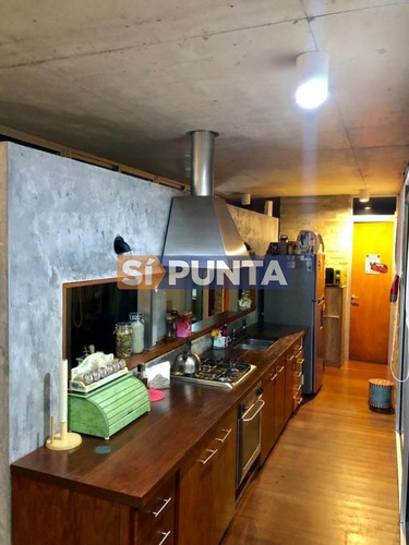 Imagen 10 de 24 de Casa En Pinares A La Venta