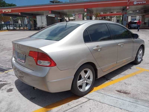 Imagen 5 de 10 de Honda Civic