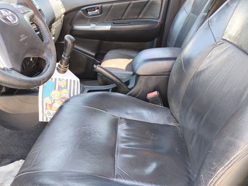 Toyota Hilux 3.0 Cd Srv 171cv 4x2 - B3