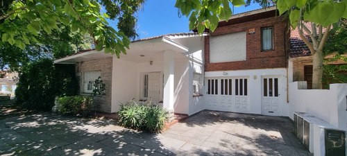 Vendo Chalet En Ph 4 Ambientes En Parque Luro Con Garaje Y Patio
