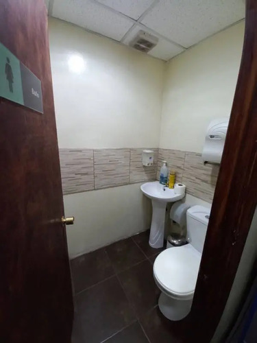 Inversionistas Local Comercial 1.100 M² Con Montacargas 