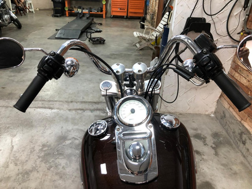 Harley Davidson Dyna Super Glide Custom 2011 - Moto Linda!