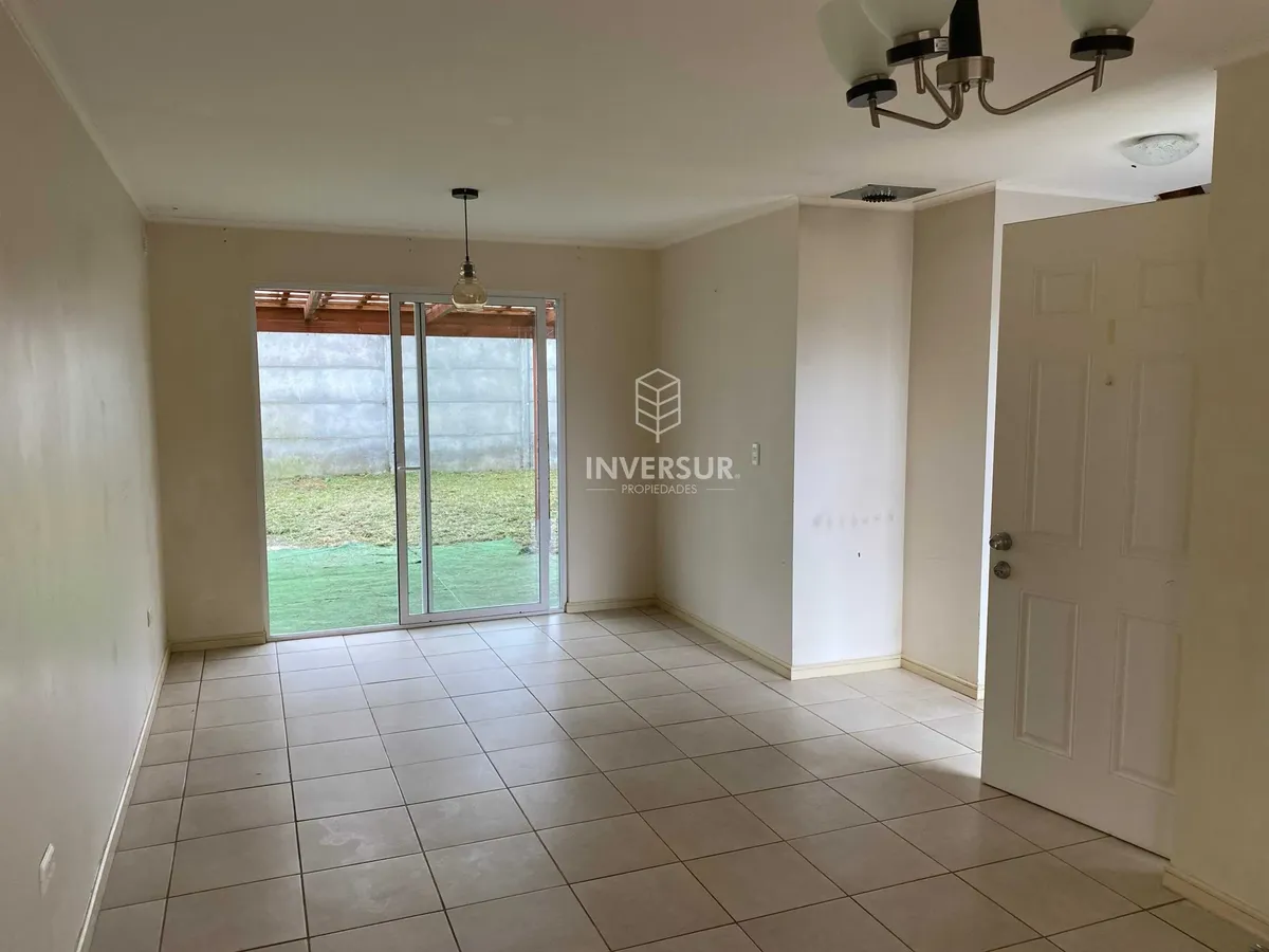 Imagen 2 de 23 de Cómoda Casa De Dos Pisos En Arriendo (174641)
