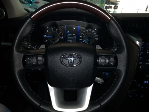 Imagem 9 de 15 de Sw4 Srx 2.8 07 Lugares Automática