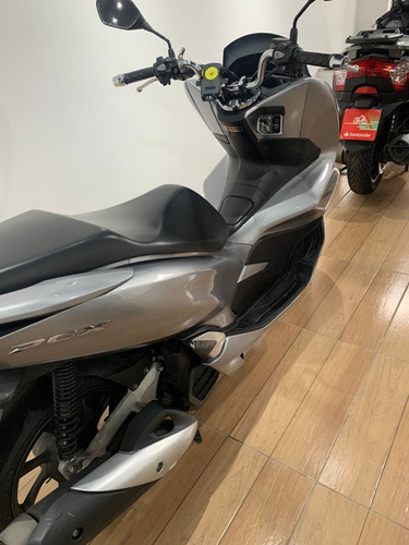 Imagem 5 de 9 de Honda Pcx 2019