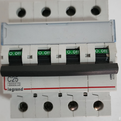 Interruptor Automatico 4p 25a Cruv C 10ka Ref 407930 Legrand