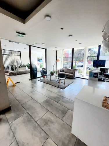 Moderna Arquitectura 90mt,2d2b, Sta. Victoria/ Emilio Vaisse