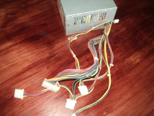 Fuente De Poder Modelo F300-a (Usado)