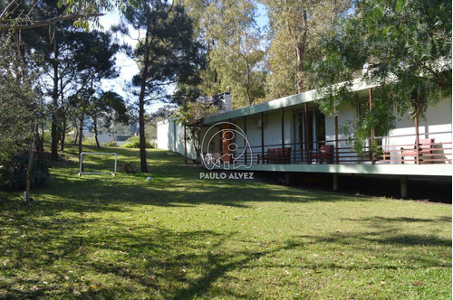 Casas Alquiler Temporal 4 Dormitorios Punta Colorada