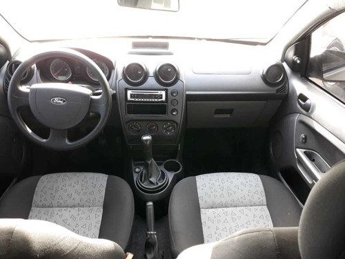 Ford Fiesta Sedan 1.6 2011