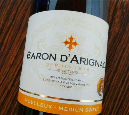 Vino Frances Baron D'arignac. Medio Dulce, Tinto