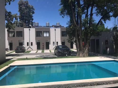 Imagen 1 de 17 de Casa - Villa Gobernador Udaondo
