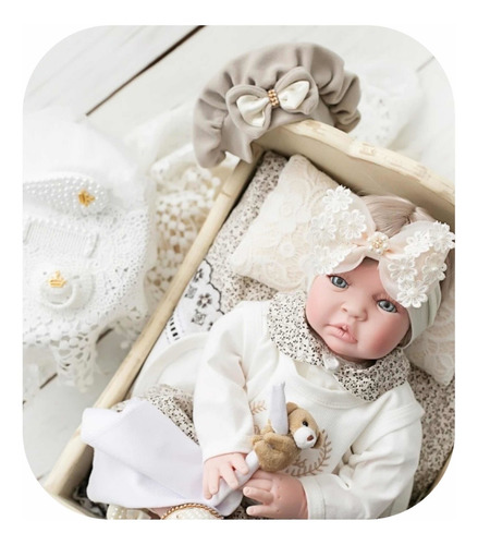 Imagem 1 de 5 de Bebe Reborn Realista 53cm Super Kit Princesa + Bolsa