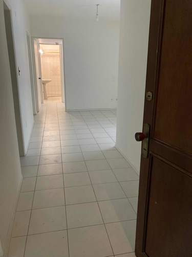 Apartamento 3 Dormitorios Y 2 Baños Sobre Av. Brasil