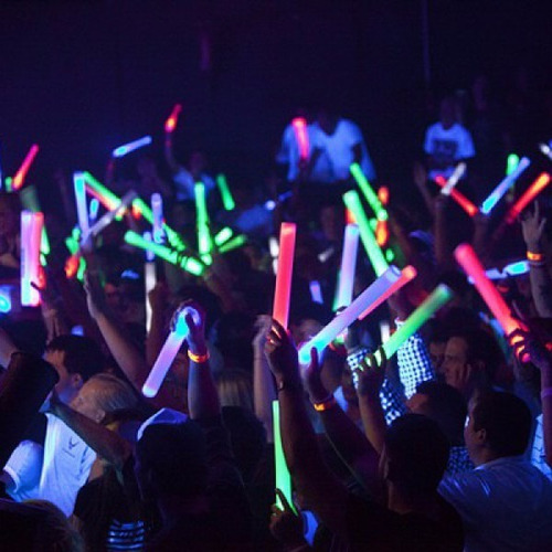 Imagen 4 de 4 de Tubos De Espuma Led Set De 15 Unidades.