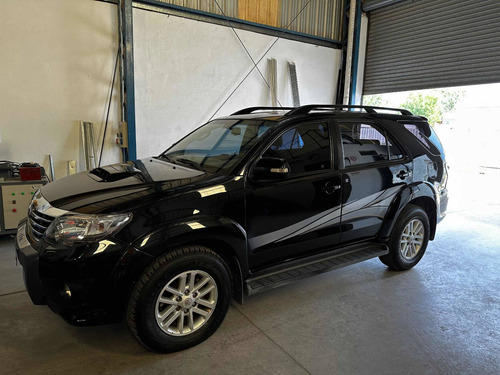 Imagen 10 de 16 de Toyota Sw4 2013 3.0 Srv Cuero I 171cv 4x4 5at
