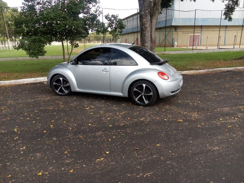 Volkswagen New Beetle 2.0 3p Automática
