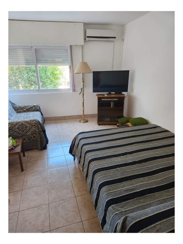 Imagen 12 de 13 de Se Alquila Departamento Para 3 Personas A Metros Del Cucu