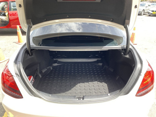 Imagen 20 de 20 de Mercedes Benz C180 1.6 Avantgarde