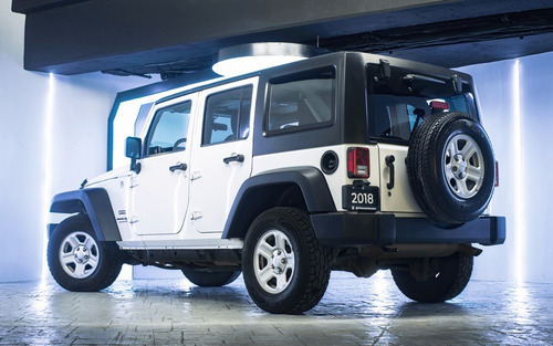 Imagen 3 de 14 de Jeep Wrangler Jk Unlimited Sport 2018
