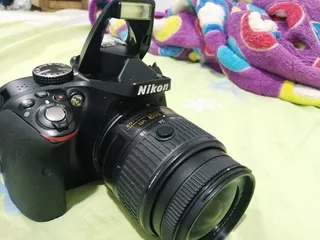 Cámara Nikon Modelo D3300