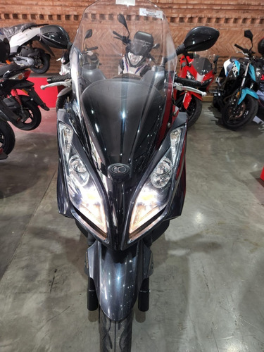 Imagen 7 de 16 de Kymco Downtown 300i / 2019 /21.349 Km.