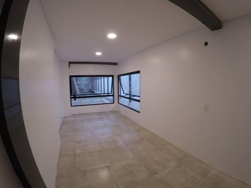 Imagen 13 de 22 de Alquiler - Depósito 1.250 M2 - Salida A 2 Calles - Barracas