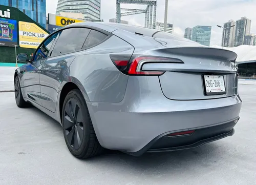 Tesla Model 3 Dual Motor 548 Km 2025