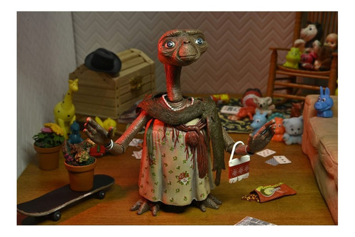El mejor disfraz de E.T. El extraterrestre- Neca