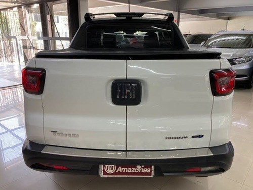 Imagem 6 de 15 de Fiat Toro 2017 1.8 16v Freedom Flex 4x2 Aut. 4p