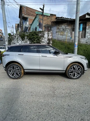 Range Rover Evoque 2023 Full Equipo