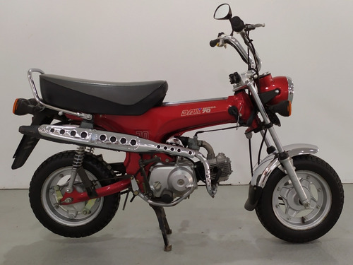 Imagen 5 de 12 de Honda Dax 70