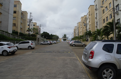 Apartamento Lauro De Freitas R$ 210.000,00