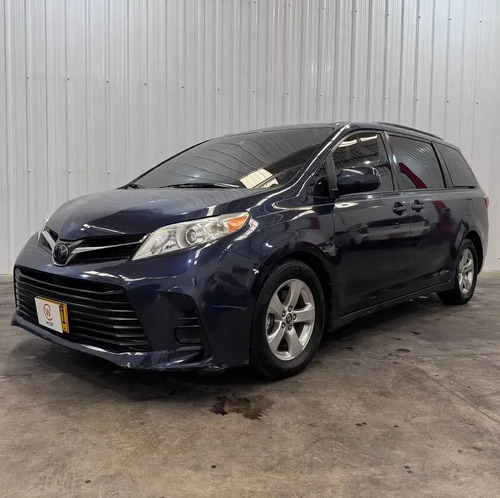 Toyota Sienna Le At 3.5 8psj 4x4