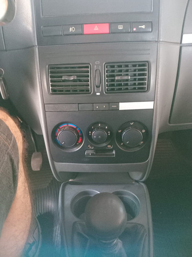 Fiat Idea 1.4 Elx Flex 5p